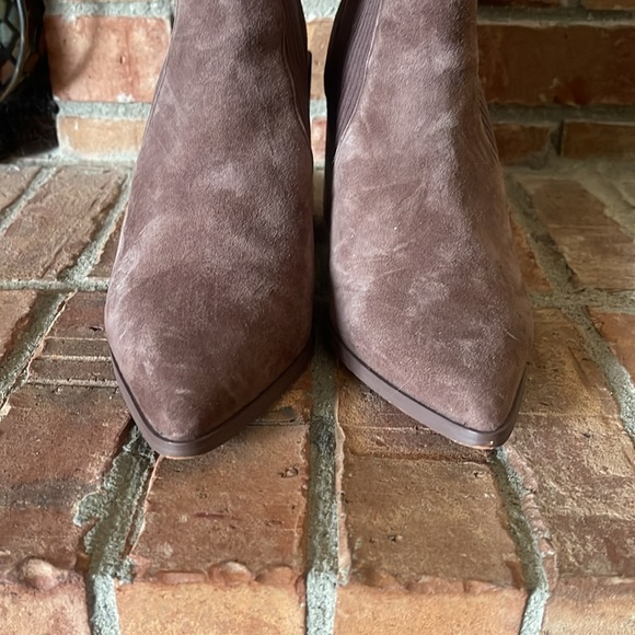Steve Madden Women's Tackle Ankle Boots in Taupe Suede - Picture 5 of 8